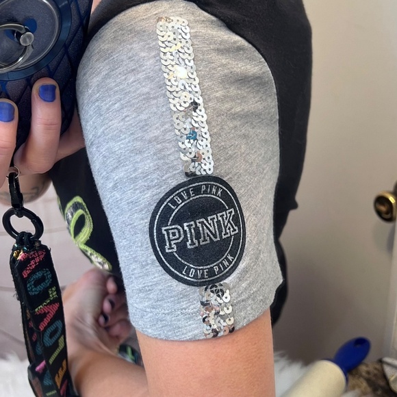 |•PINK•| Victoria's Secret PINK Sequin Logo Size Small - Picture 7 of 14